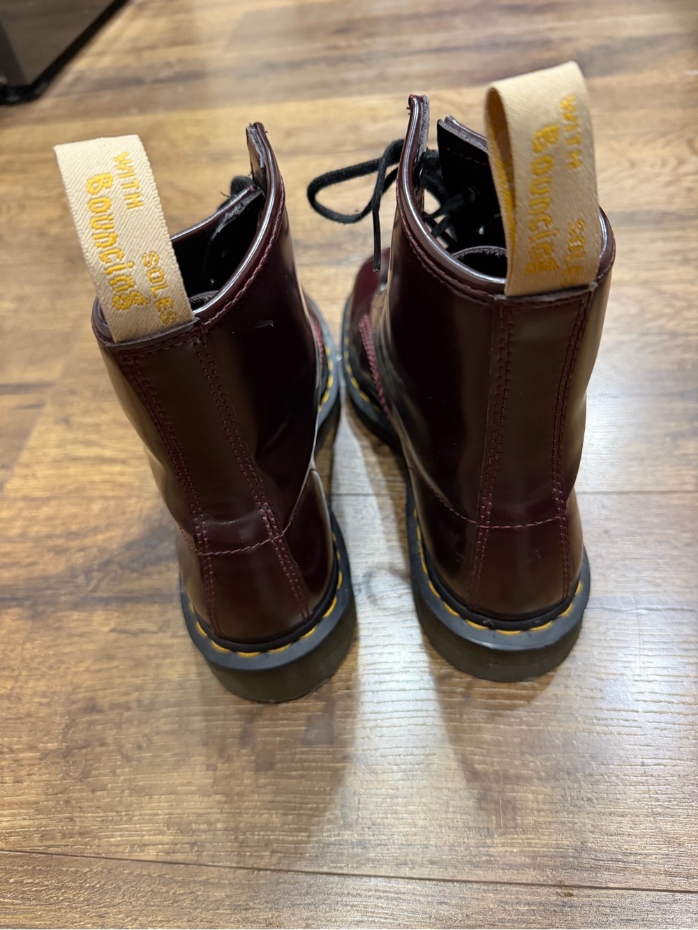 Women’s/Men’s Lace-Up Doc Marten Boots - size W-10/M-9 - Picture 7 of 8
